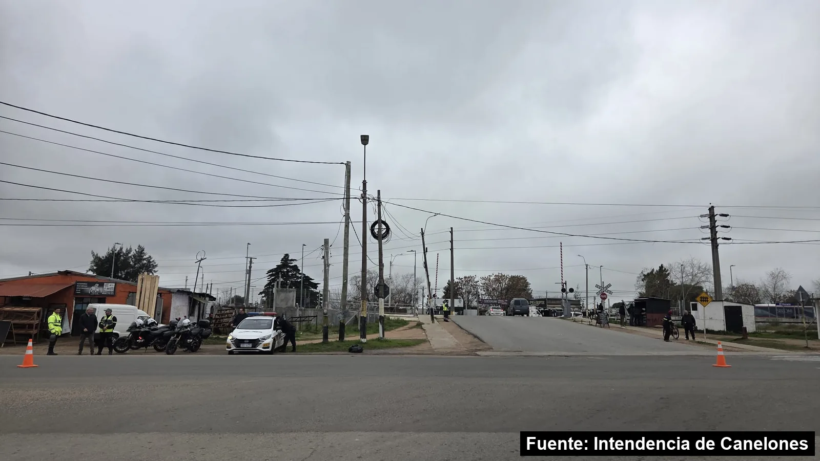 Respetar la barrera y el cruce peatonal, 18 de Mayo