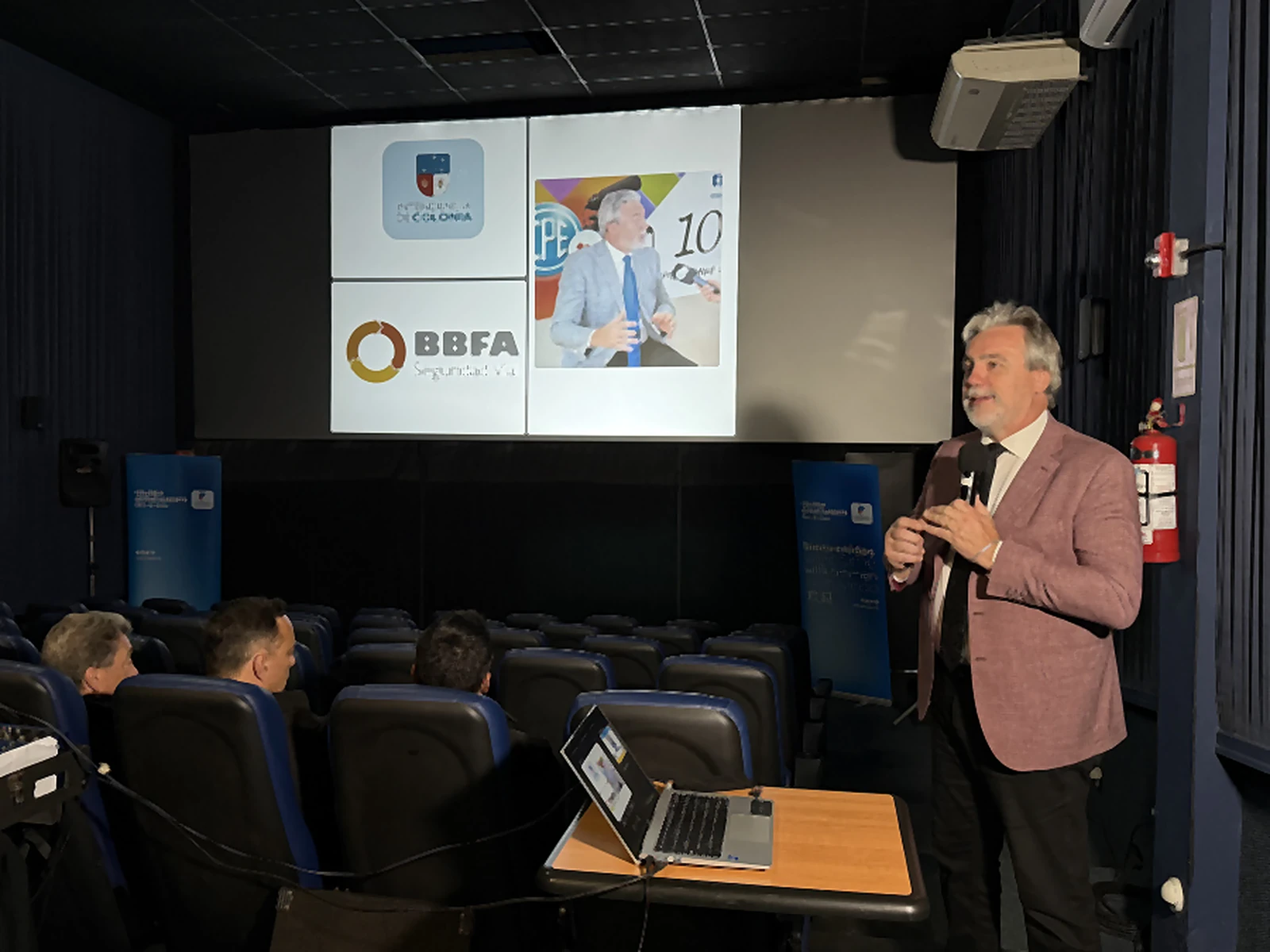 Conferencia sobre formación vial para el cuerpo inspectivo de Colonia, abril de 2025