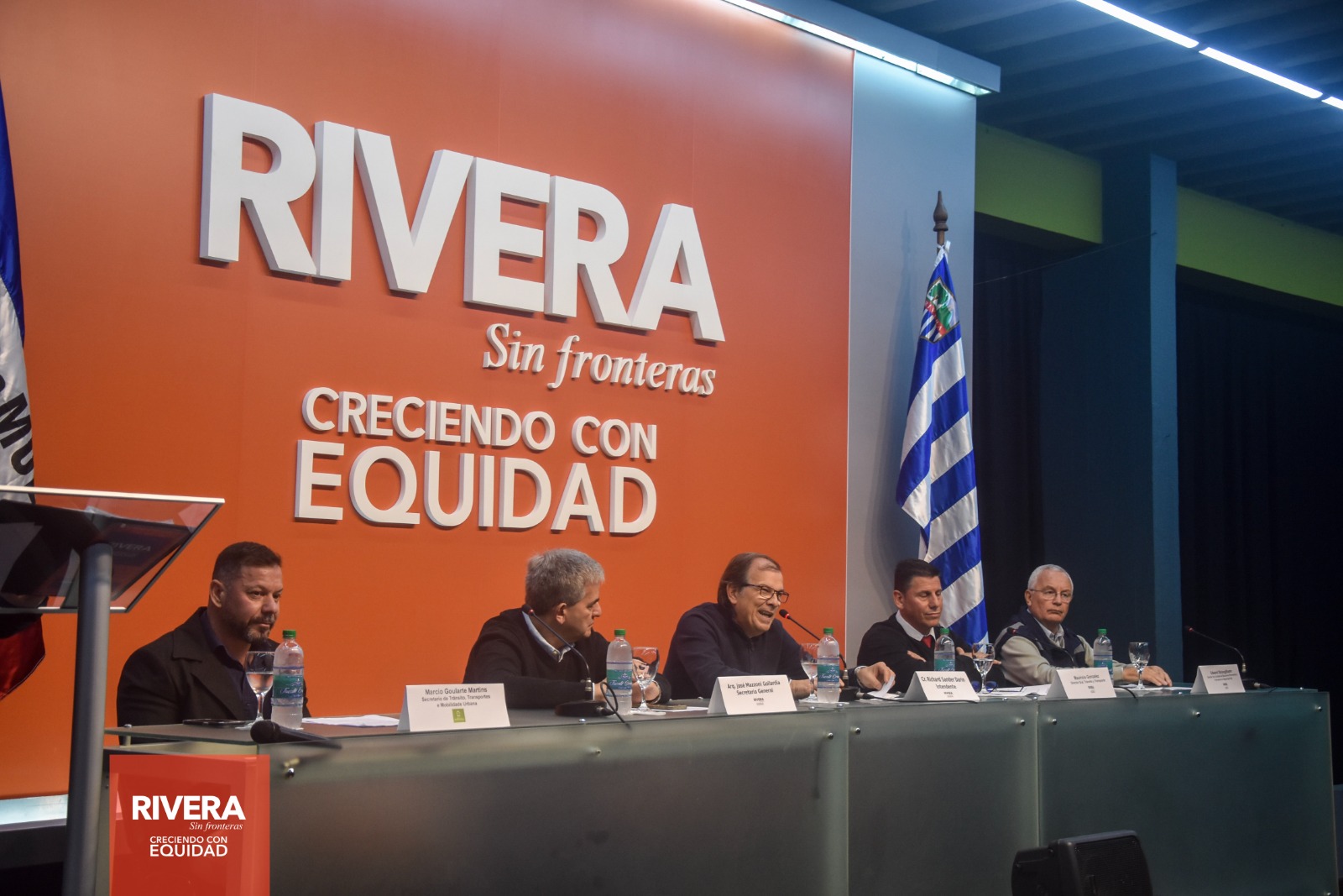 Mayo Amarillo en Rivera (ciudad) 1 Lanzamiento binacional de Mayo Amarillo 2023 frente a las letras Rivera