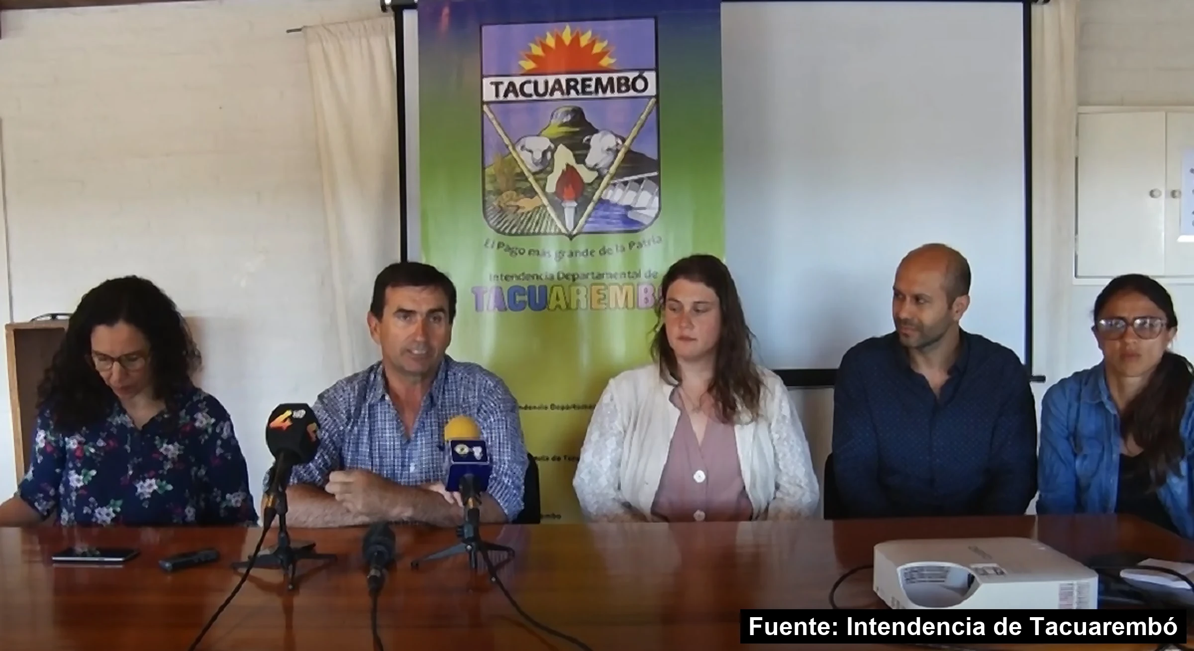 Mayo Amarillo en Tacuarembó (ciudad) 3 Conferencia de prensa en la Intendencia de Tacuarembó por la constitución de la Unidad Local de Seguridad Vial