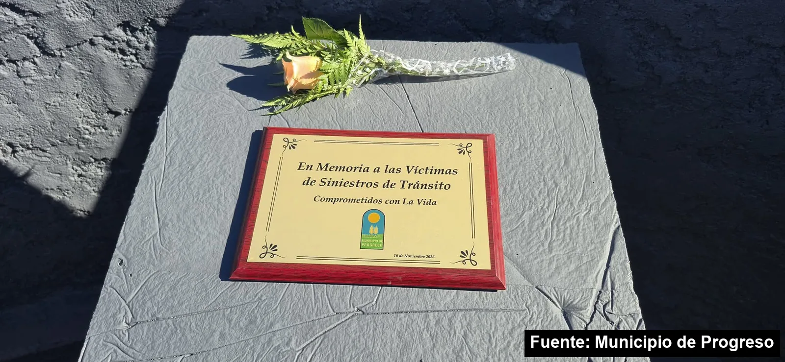 Mayo Amarillo en Progreso 4 Placa del Municipio de Progreso en memoria de las víctimas de siniestros de tránsito